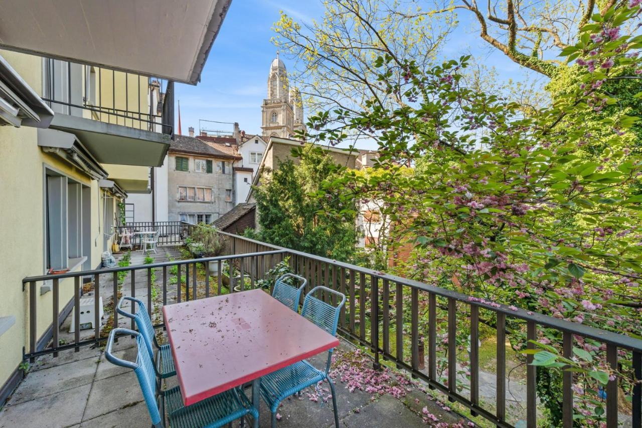 Appartamento Muenstergasse Zurich Old Town Esterno foto